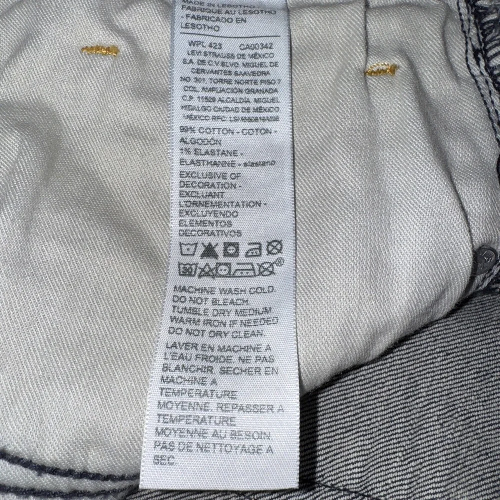 Levis Signature Mens Jeans 44x30 Loose Relaxed Baggie, Whiskering, Distressed